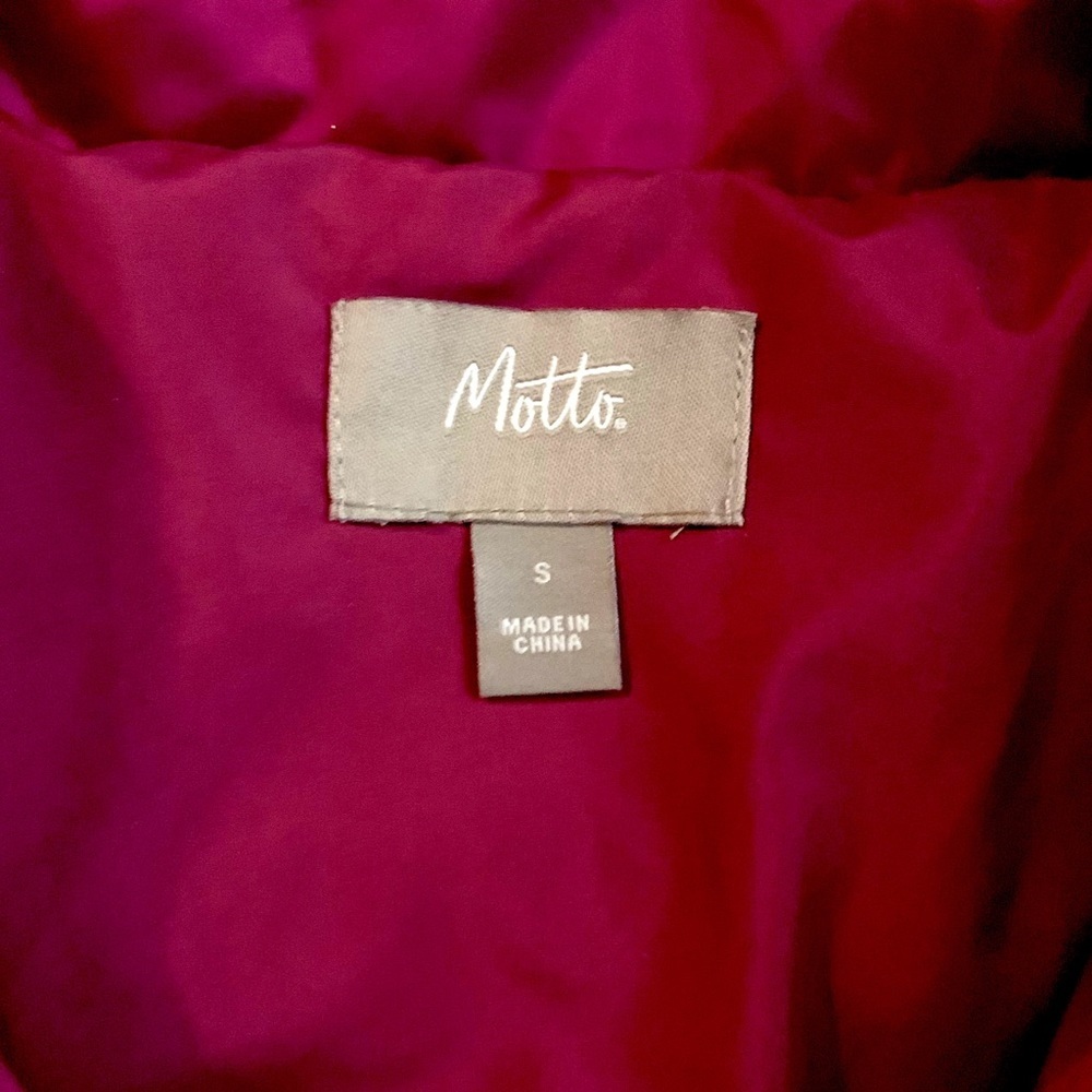 MOTTO PUFFER COAT - Picture 3 of 7